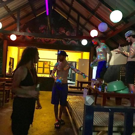 Sea Hug Hostel Ko Pha Ngan Ngoại thất bức ảnh