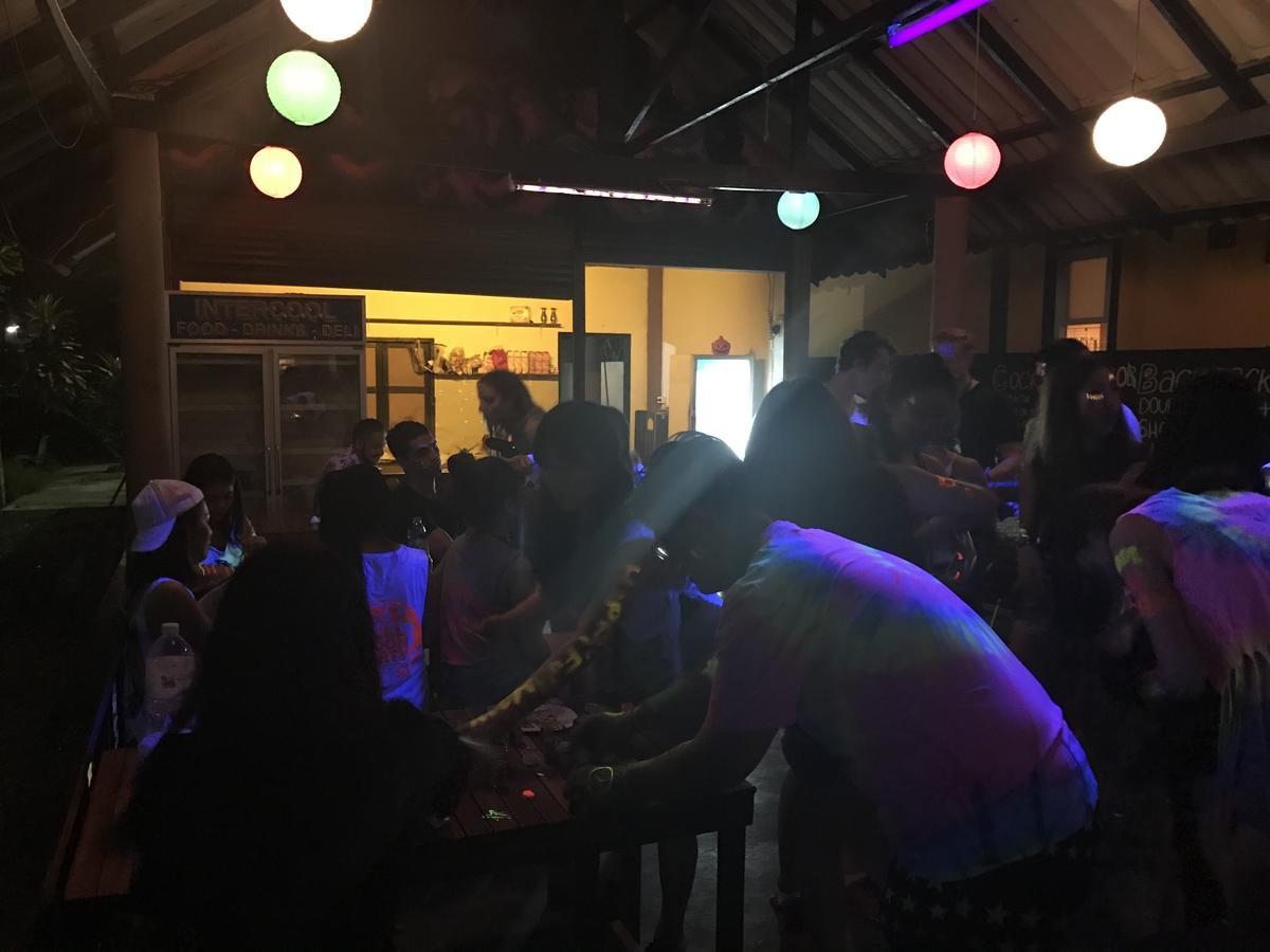 Sea Hug Hostel Ko Pha Ngan Ngoại thất bức ảnh