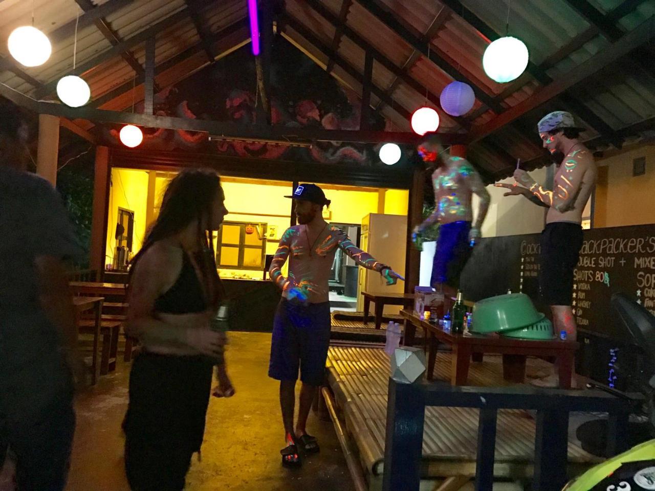 Sea Hug Hostel Ko Pha Ngan Ngoại thất bức ảnh